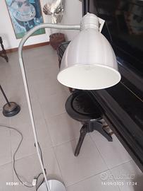 Luce a piantana vintage 