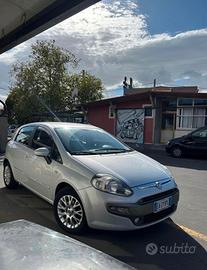 Auto fiat grande punto evo