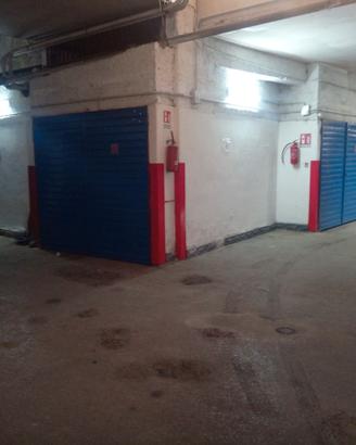 Box auto, Piazza Cirillo (Casoria)