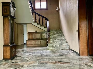 VILLA SINGOLA A CORNUDA