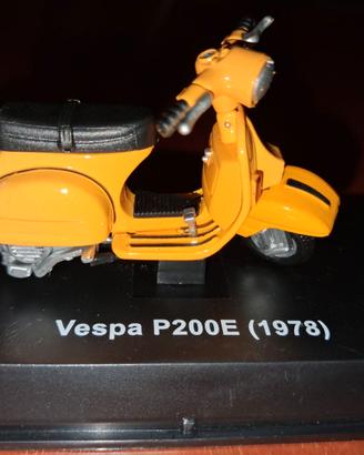 MODELLINO VESPA P200E (1978)