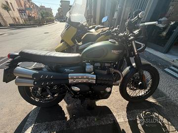 Triumph street scrambler 900