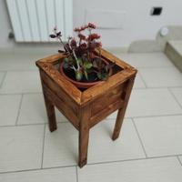 Portapiante in legno 