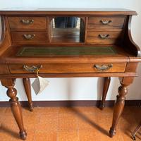 Scrittoio in noce massello