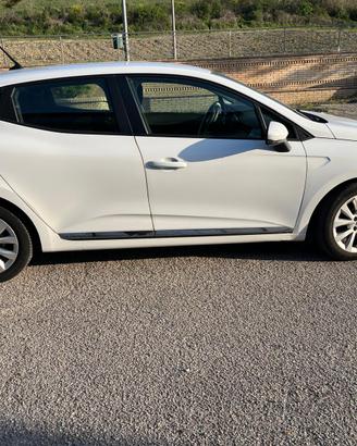 RENAULT CLIO 1.5 DCI NEOPATENTATI