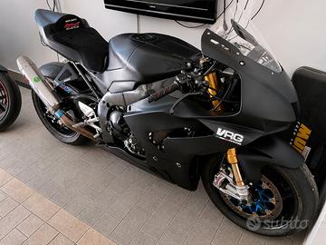 Honda CBR1000RR-R SP solo pista
