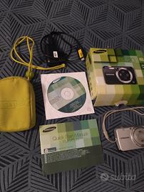 fotocamera Samsung PL-20 con accessori e custodia 