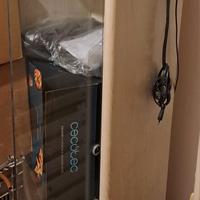 Mobile scaffale vetrina illuminato