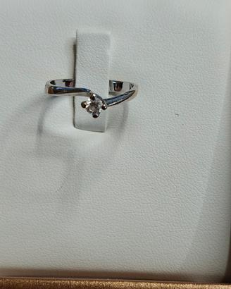 Anello oro bianco e diamante