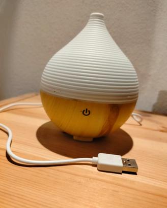 Diffusore di aromi e olio di lavanda 