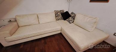 Divano angolare con penisola