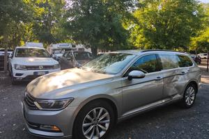 Volkswagen Passat Variant 2.0 TDI DSG Highline Blu