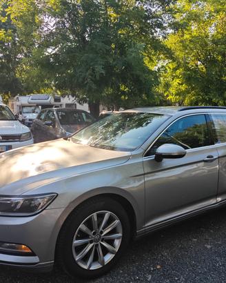 Volkswagen Passat Variant 2.0 TDI DSG Highline Blu