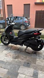 Piaggio beverly 400 deepblack 2024