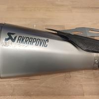 Terminale di scarico Akrapovic
