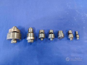 Set di punzoni taglia lamiere tondi