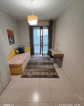 Camera singola con terrazzo