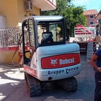 Miniescavatore bobcat 328