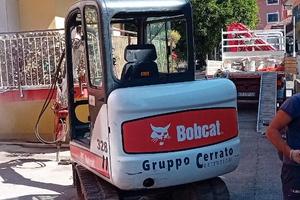 Miniescavatore bobcat 328