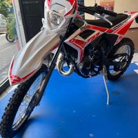 Beta RR 50 Enduro MY 25 pronta consegna