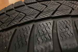 Gomme invernali pirelli sottozero3  235 45 18