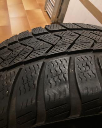 Gomme invernali pirelli sottozero3  235 45 18