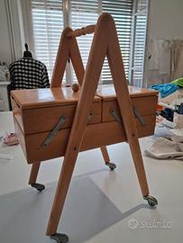Cestino per cucito in legno 