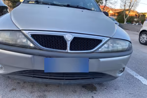 Lancia Y 1.2 benzina anno 2000