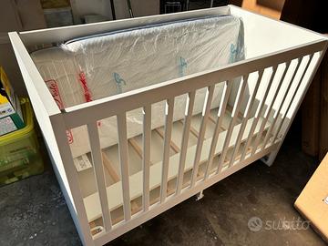 Lettino a sbarre con materasso in memory foam