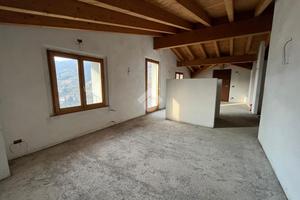 4 LOCALI A FORESTO SPARSO