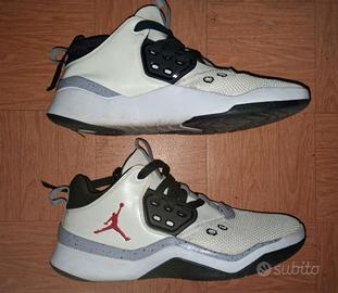 Scarpe jordan numero 44