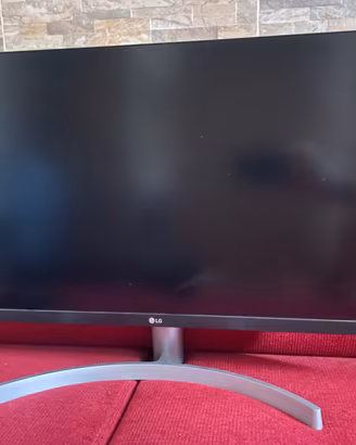 Monitor LG 27 pollici Full HD: 60,00 €