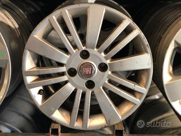 1 Cerchio in Lega Fiat Grande Punto 15 Pollici