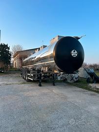 Semirimorchio cisterna