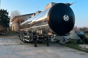 Semirimorchio cisterna