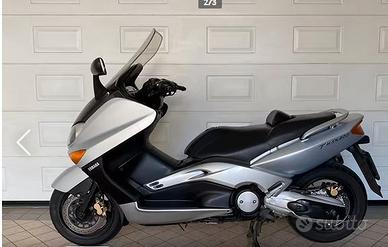 Yamaha T Max - 2002