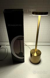 Lampada  da tavolo-NUOVA