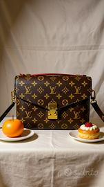 Louis Vuitton, Pochette Metis.