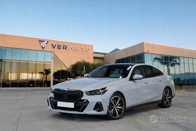 Bmw 540d xdrive MSport Pro possibilità noleggio no