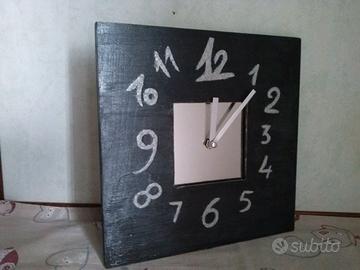 Orologio da parete manufatto