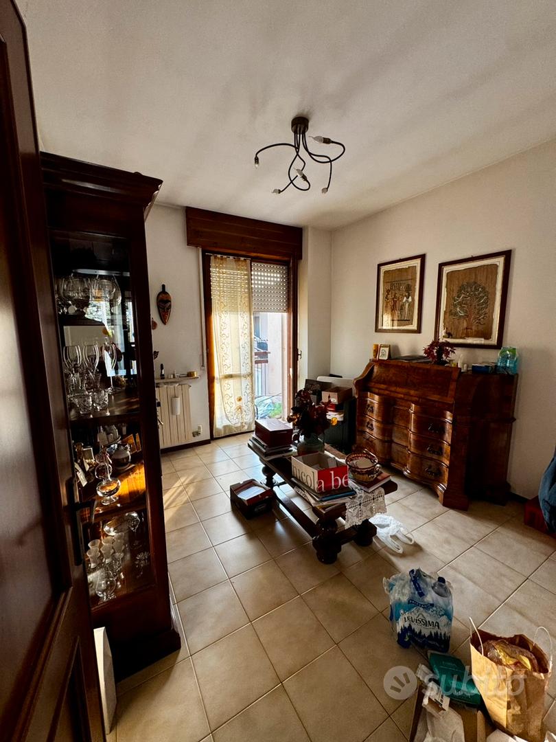 Grande appartamento piano 1 centro Cadeglioppi - Vista 3