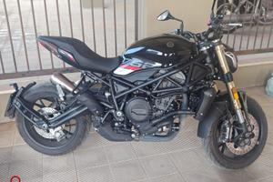 Benelli 752s come nuovo