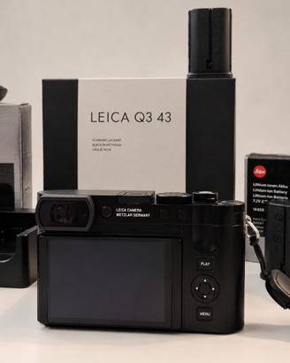 Leica Q3 43
