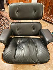 Poltrona girevole pelle Eames