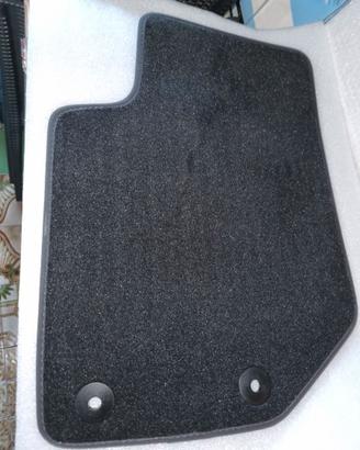 tappetini per jeep avenger