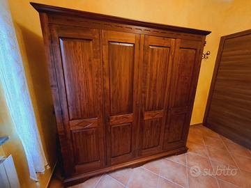 Armadio stile coloniale