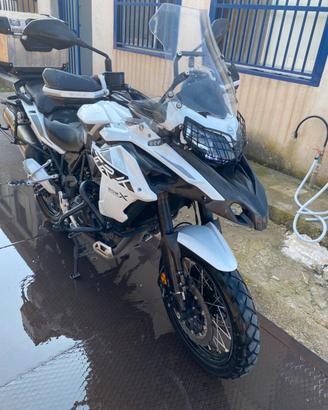 Benelli trk502x