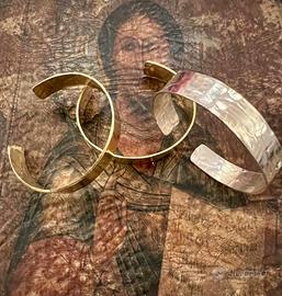 N. 3 braccailetti in bronzo e argento