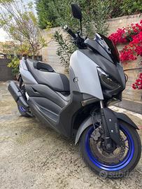 Xmax 300