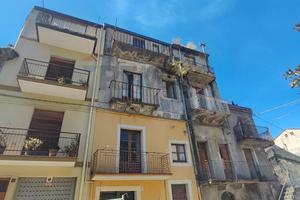 Casa Semindipendente - Francavilla di Sicilia